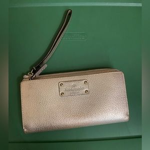 KATE SPADE Gold Long Wallet Zipper Wristlet